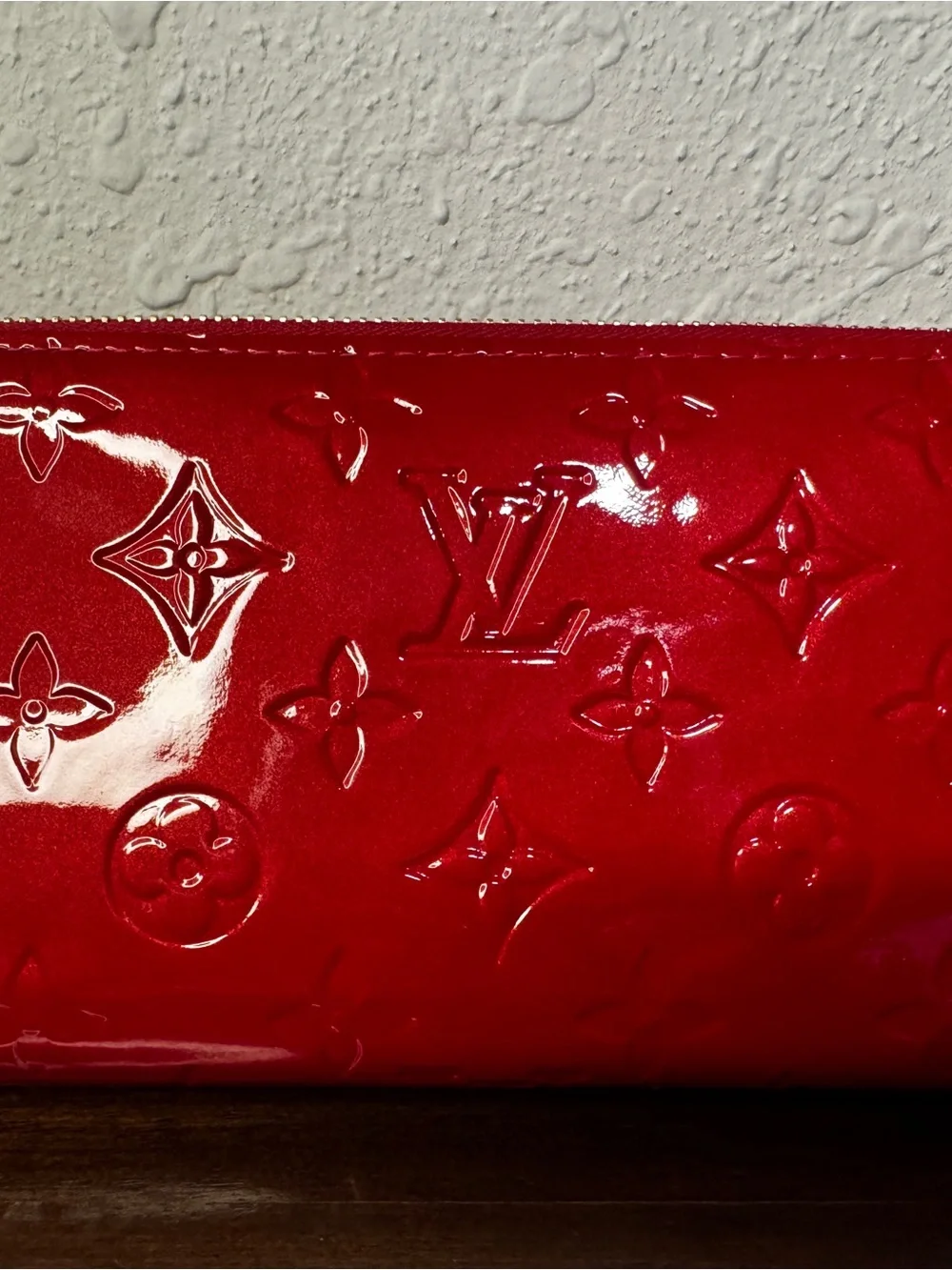 Louis Vuitton Glossy Vernis Zip Wallet in Red Patent
